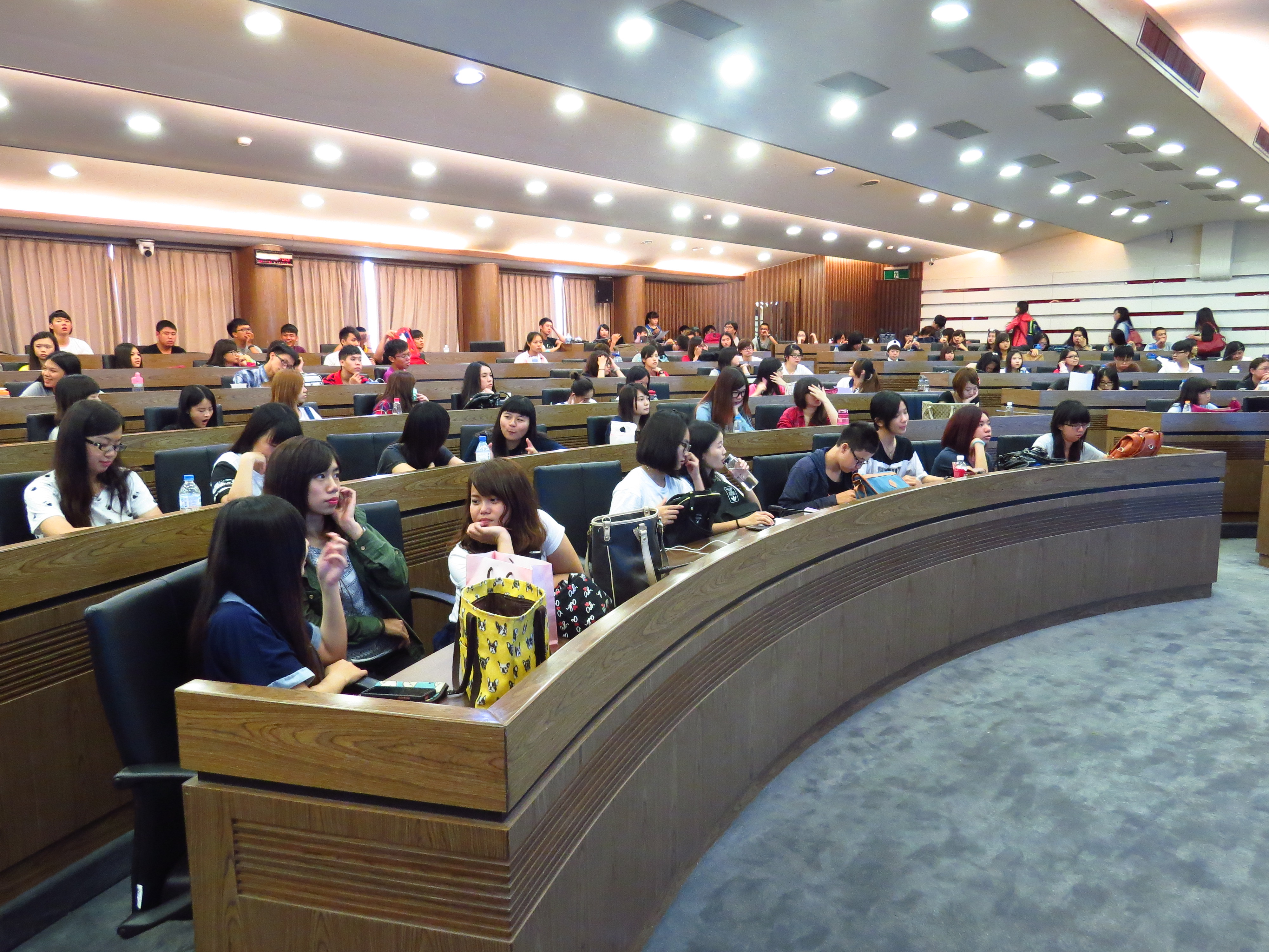 104.09.16_104(1)全系師生會議